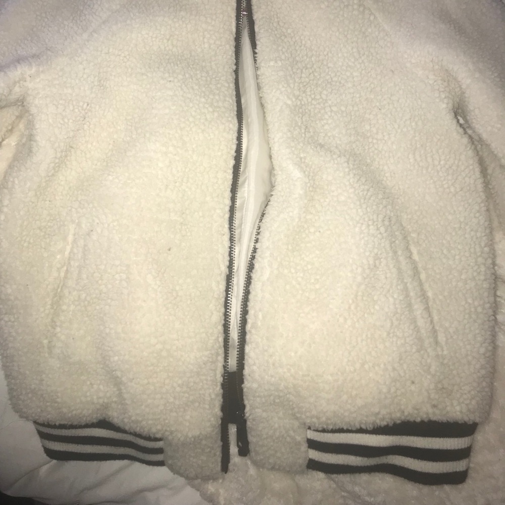 fuzz bomber jacket - Picture 2 of 2